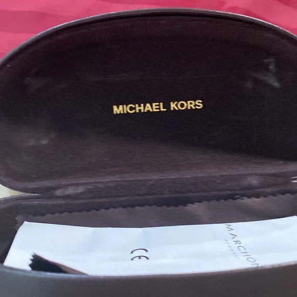 Michael Kors New authentic sunglasses in black with gold tone hardware Michael Kors New authentic sunglasses in black with gold  main image 2